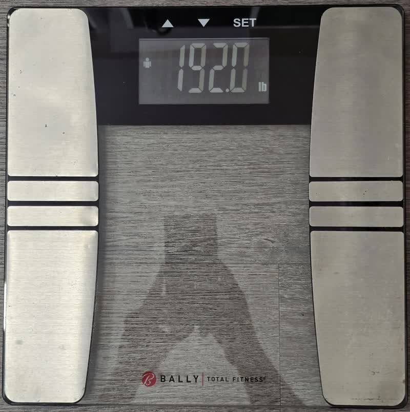 The scale on the morning of day 31 reading 192.0 pounds